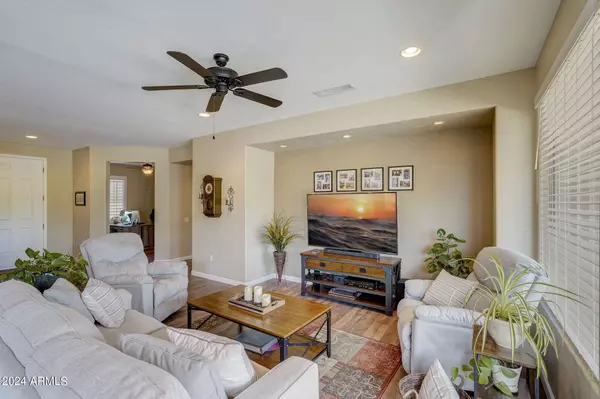 17780 W CANTO BONITO Lane, Surprise, AZ 85387