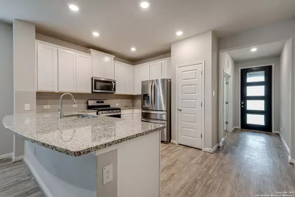 4919 RANAHAN PASS, St Hedwig, TX 78152