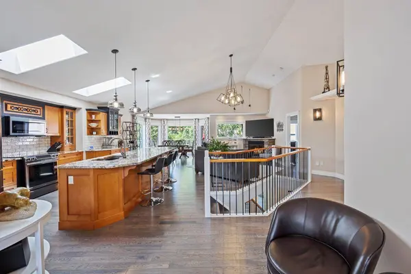 327 Mt Douglas CT SE, Calgary, AB T2A 3J7