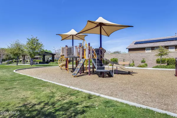 9430 W MINNEZONA Avenue, Phoenix, AZ 85037