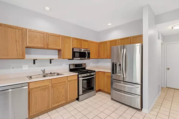 1481 Keystone CT, Elgin, IL 60120