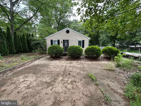 1425 11TH AVE, Williamstown, NJ 08094