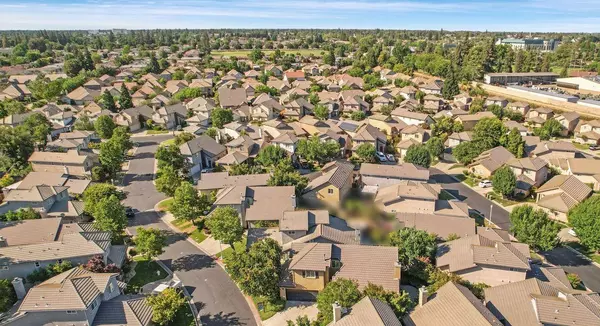 1346 Pippen LN, Lodi, CA 95242