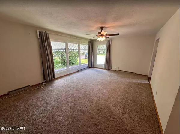 405 S MILL Street, Fertile, MN 56540