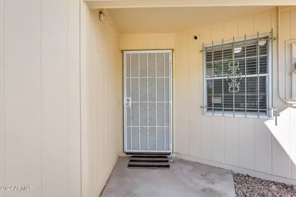 10542 W OCOTILLO Drive, Sun City, AZ 85373