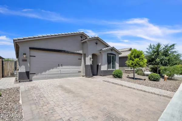 1668 W HARRIS Avenue, San Tan Valley, AZ 85144