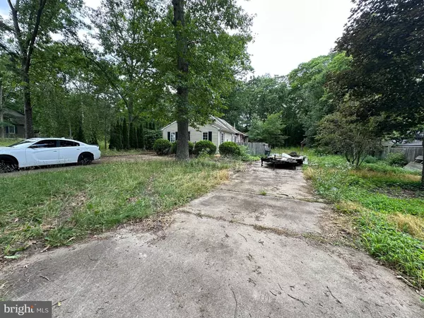 1425 11TH AVE, Williamstown, NJ 08094