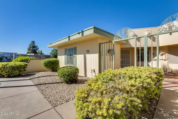 10542 W OCOTILLO Drive, Sun City, AZ 85373