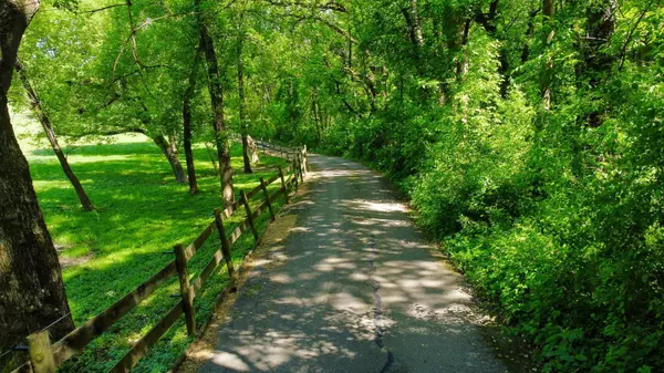 9005 Alverno AVE, Inver Grove Heights, MN 55077