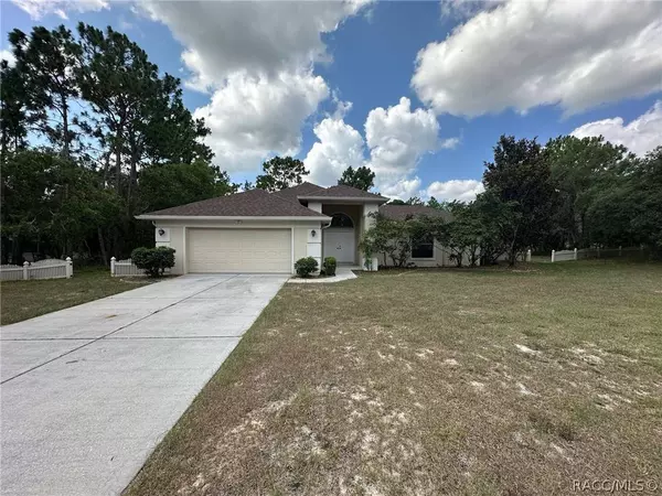 17 Milbark DR, Homosassa, FL 34446