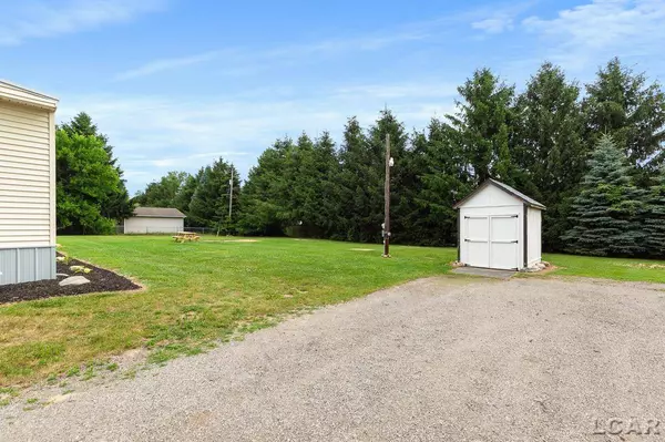 4589 Ogden Highway, Adrian, MI 49221