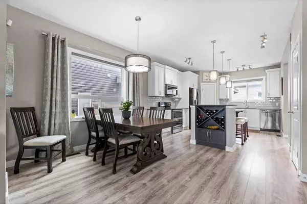 125 Hillcrest AVE SW, Airdrie, AB T4B 4C8