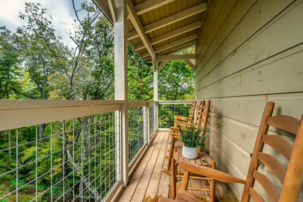 855 Osprey WAY, Pigeon Forge, TN 37863