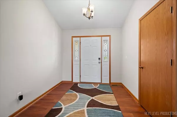 210 Legner ST, Leland, IL 60531