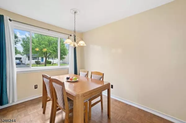 82 Addison Pl, Clifton City, NJ 07012