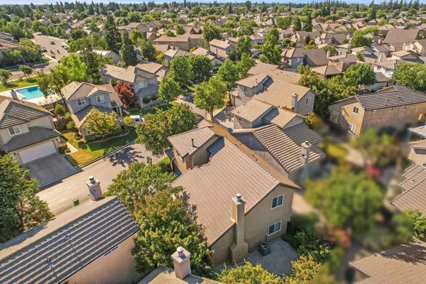 1346 Pippen LN, Lodi, CA 95242