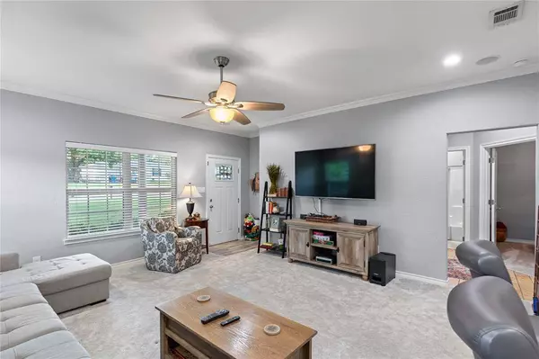 1522 W Texas Street, Denison, TX 75020