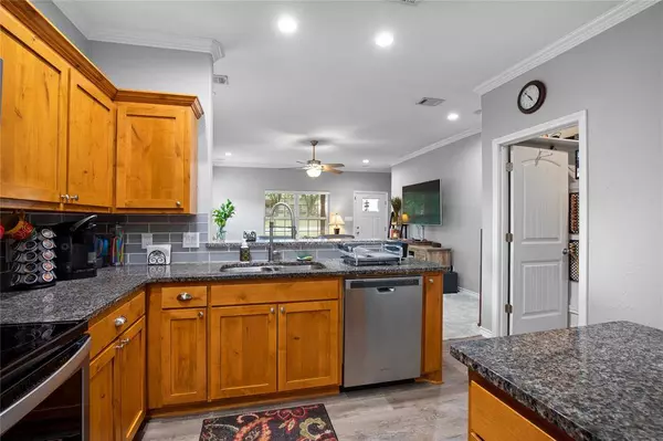 1522 W Texas Street, Denison, TX 75020