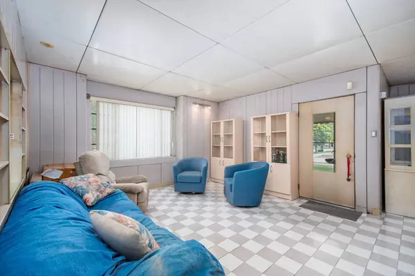 362 N Elizabeth ST, Lombard, IL 60148