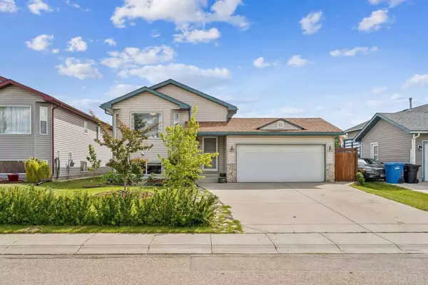 134 Meadowpark DR, Carstairs, AB T0M 0N0