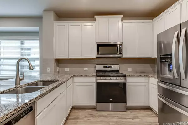 4919 RANAHAN PASS, St Hedwig, TX 78152