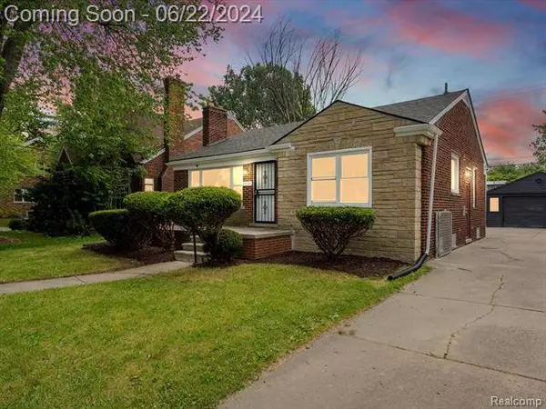 15508 CARLISLE Street, Detroit, MI 48205