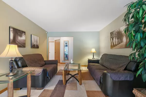 754 Regency Park DR #754, Crystal Lake, IL 60014