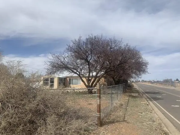 1211 First ST, Moriarty, NM 87035