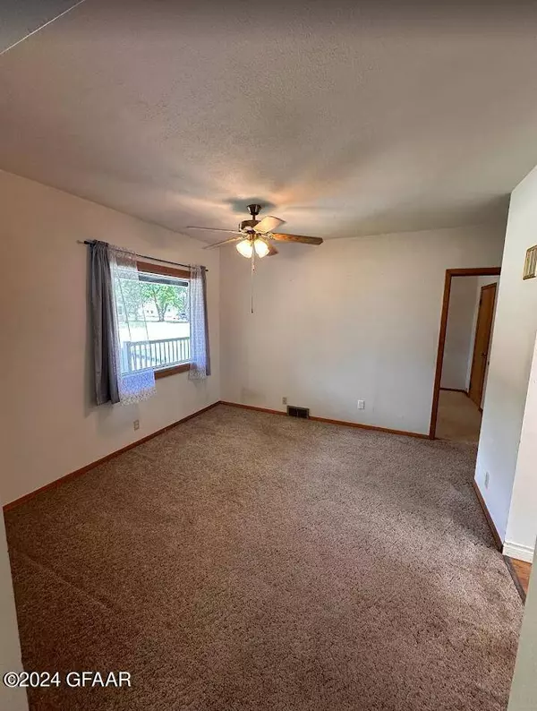 405 S MILL Street, Fertile, MN 56540