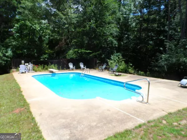 1000 Bexley Rd, Moreland, GA 30259