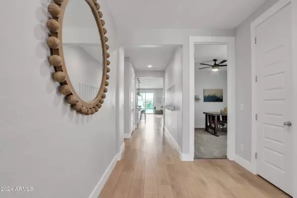 1668 W HARRIS Avenue, San Tan Valley, AZ 85144