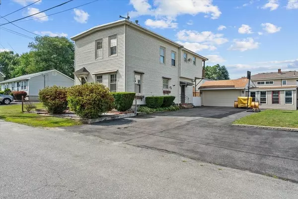 28 Norris St, Lawrence, MA 01841