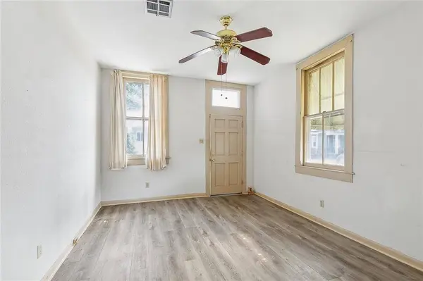 5240 42 LAUREL ST, New Orleans, LA 70115