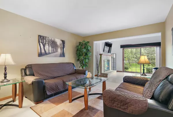 754 Regency Park DR #754, Crystal Lake, IL 60014