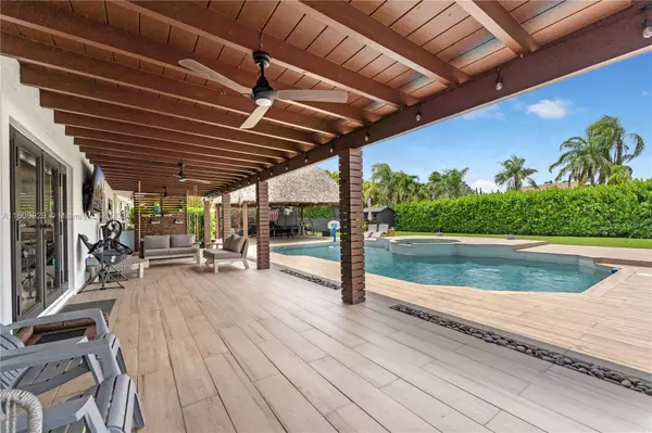 15051 SW 166th St, Miami, FL 33187