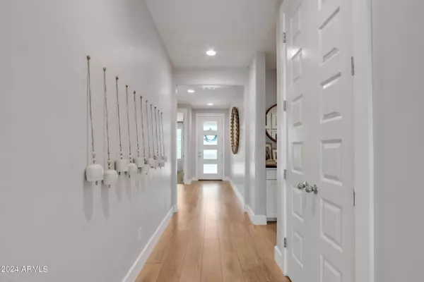 1668 W HARRIS Avenue, San Tan Valley, AZ 85144