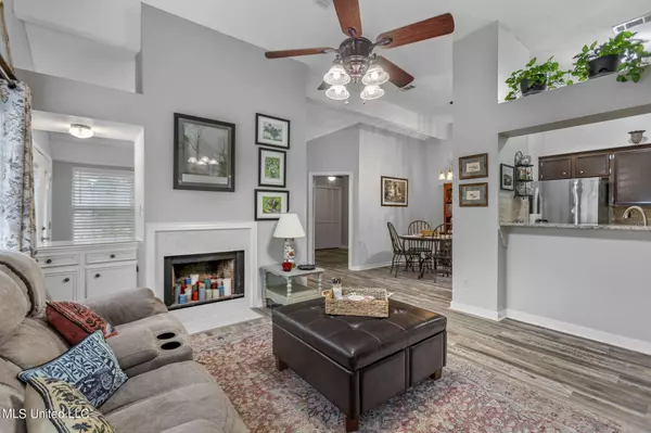 818 Harbor Bend Drive, Brandon, MS 39047