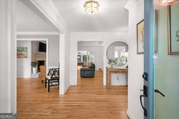 300 Saddle Creek DR, Roswell, GA 30076