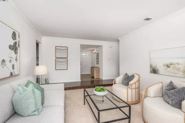 6227 Gibson Ct, Pleasanton, CA 94588