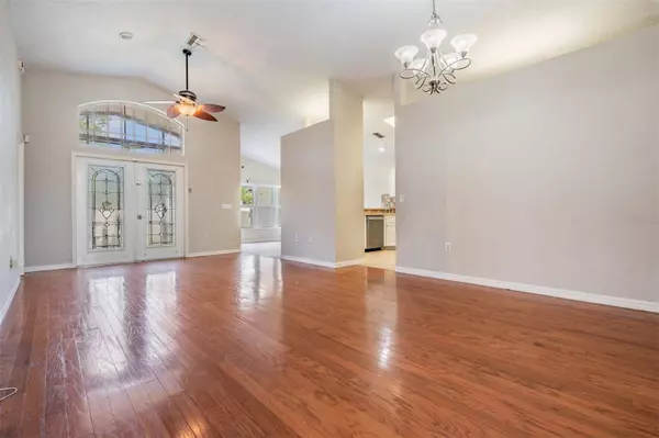 10648 MAGRATH LN, New Port Richey, FL 34654