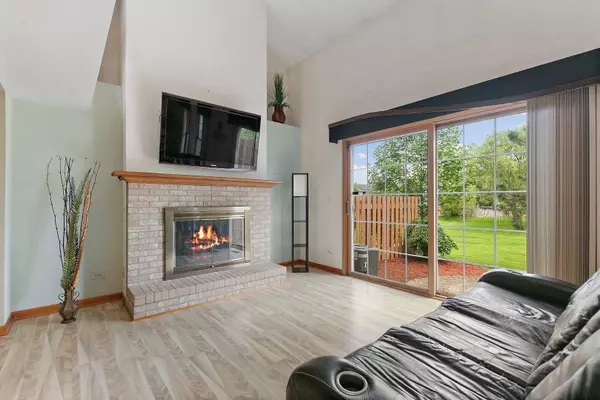 754 Regency Park DR #754, Crystal Lake, IL 60014