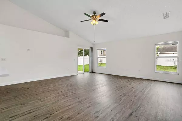 5585 WILLOW BEND TRL, Kissimmee, FL 34758