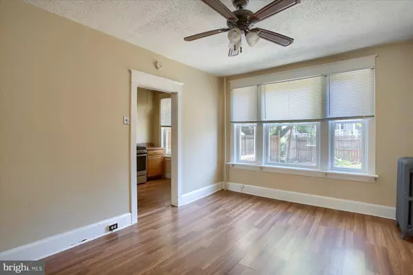 2615 LEXINGTON ST, Harrisburg, PA 17110