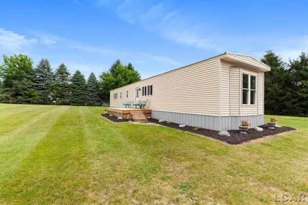 4589 Ogden Highway, Adrian, MI 49221