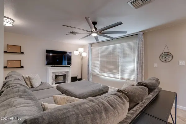 1181 E Carmen Street, Tempe, AZ 85283