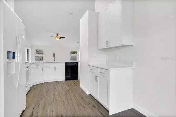 5585 WILLOW BEND TRL, Kissimmee, FL 34758