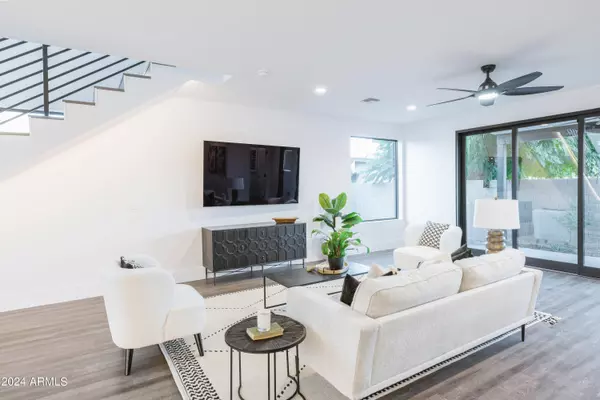 2015 E TURNEY Avenue, Phoenix, AZ 85016