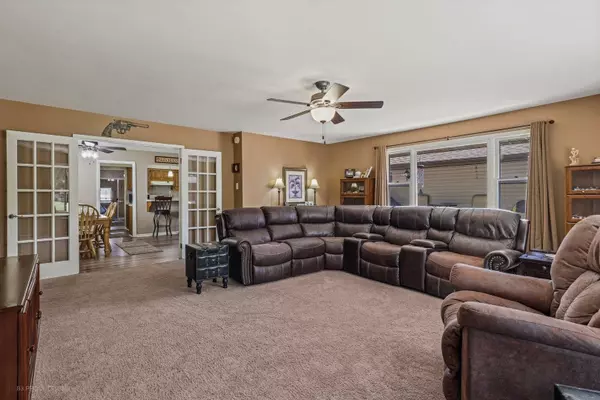 5172 W ELMWOOD Road, Oak Forest, IL 60452