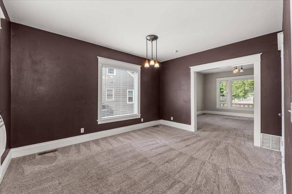 1211 E Augusta Ave, Spokane, WA 99207