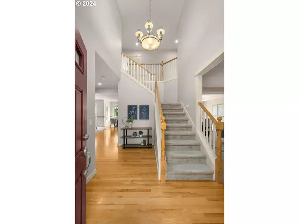 10736 SW COTTONWOOD ST, Tualatin, OR 97062